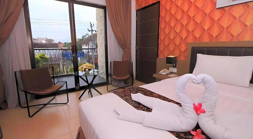 Grand Malioboro Yogyakarta Ξενοδοχείο Εξωτερικό φωτογραφία